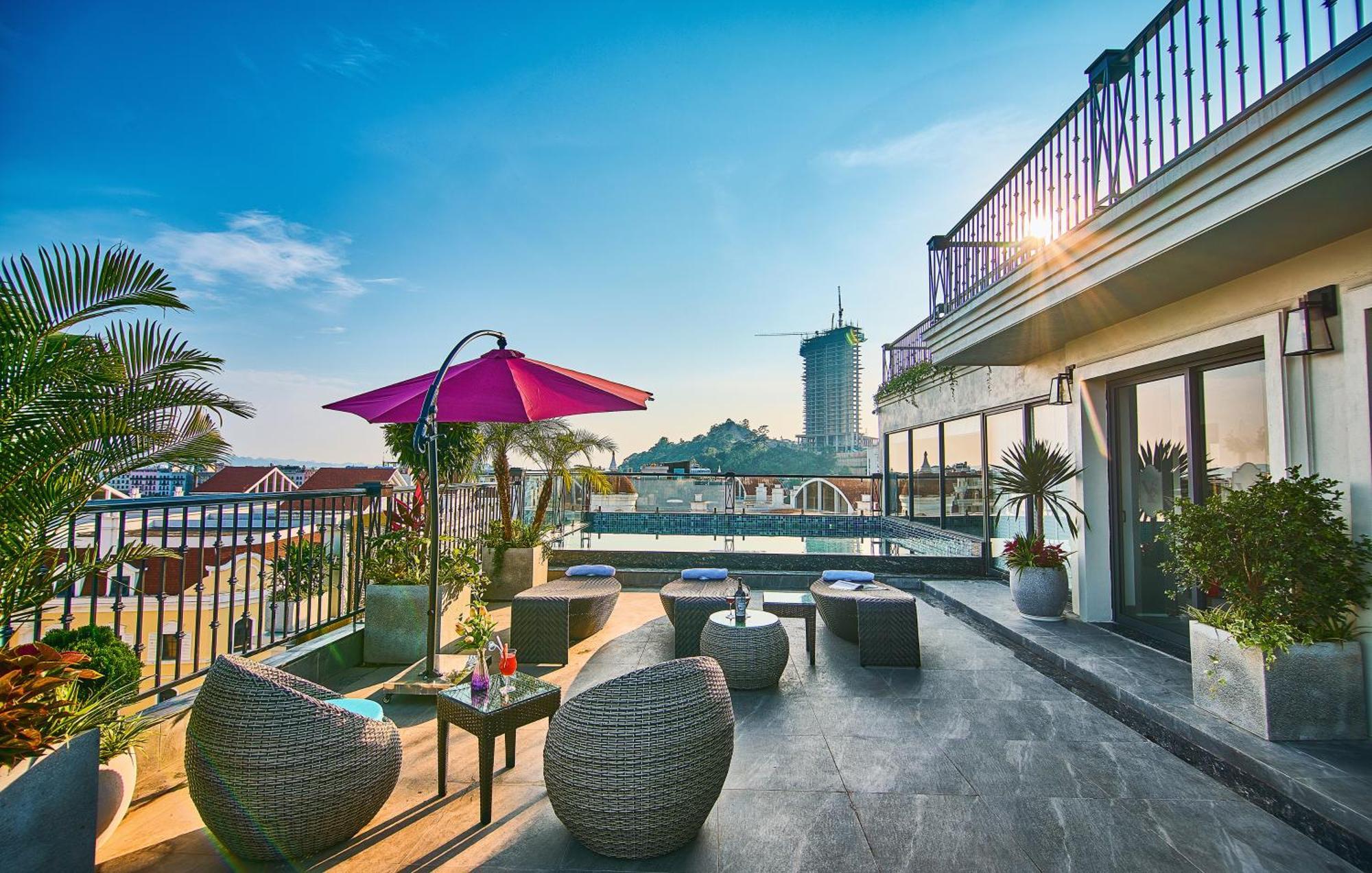 The Yen Residences Halong Ha Long Exteriör bild
